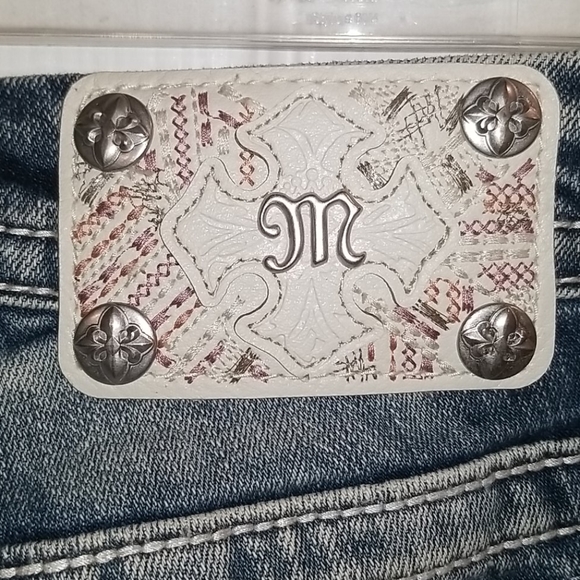 NWOT. miss me capris - Picture 6 of 6